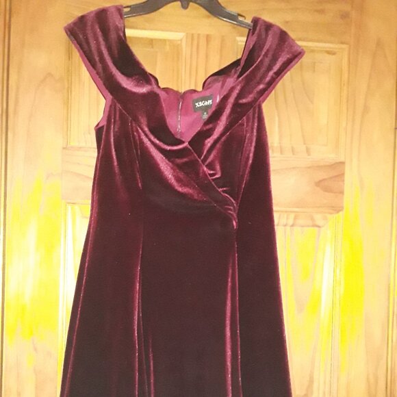 Escape SZ 12 Elegant Burgundy Wine Velvet Off the Shoulder Dress Formal Party - Picture 7 of 10